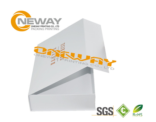 White Decorative Printed Packaging Boxes , Magnetic Close Gift Closure Boxes Wholesale