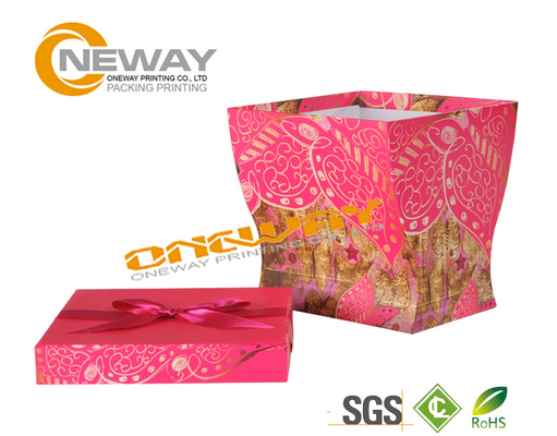 OEM / ODM Cylinder Custom Gift  Boxes , Paper Candy Boxes / Pink Chocolate Gift Boxes