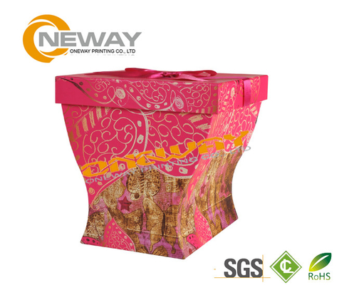 OEM / ODM Cylinder Custom Gift  Boxes , Paper Candy Boxes / Pink Chocolate Gift Boxes