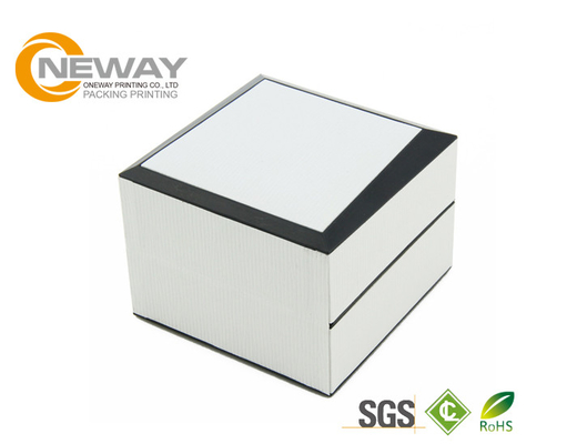 Customized Paper Gift Box , CMYK or PMS Pringting Paper Present Box with Handle / Bucket