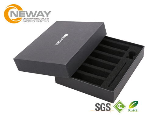 Custom Gift Boxes , Kraft Paper Fashion Paper Packing Boxes With Clear Window
