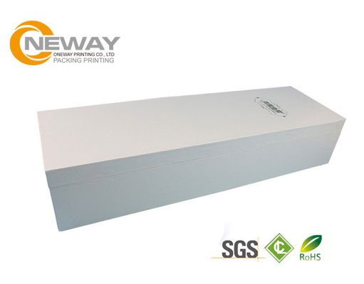 White Sponge Inside Flower Paper Box For New Year'S Gift With Tuck Top